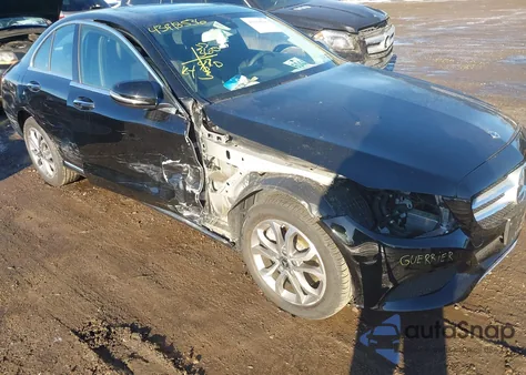 2018 Mercedes-Benz C 300 4Matic из США, поврежденный, VIN 55SWF4KB5JU246400